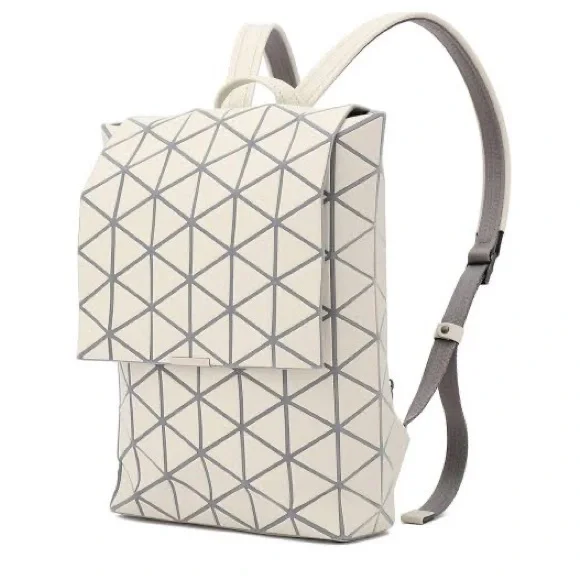 Bao Miyake Issey Liner | Bloomingdale\\u0027s BAOBAO ISSEY MIYAKE FLAP BACKPACK アイボリー Bao Miyake Issey Liner | Bloomingdale\\u0027s BAOBAO ISSEY MIYAKE FLAP BACKPACK アイボリー